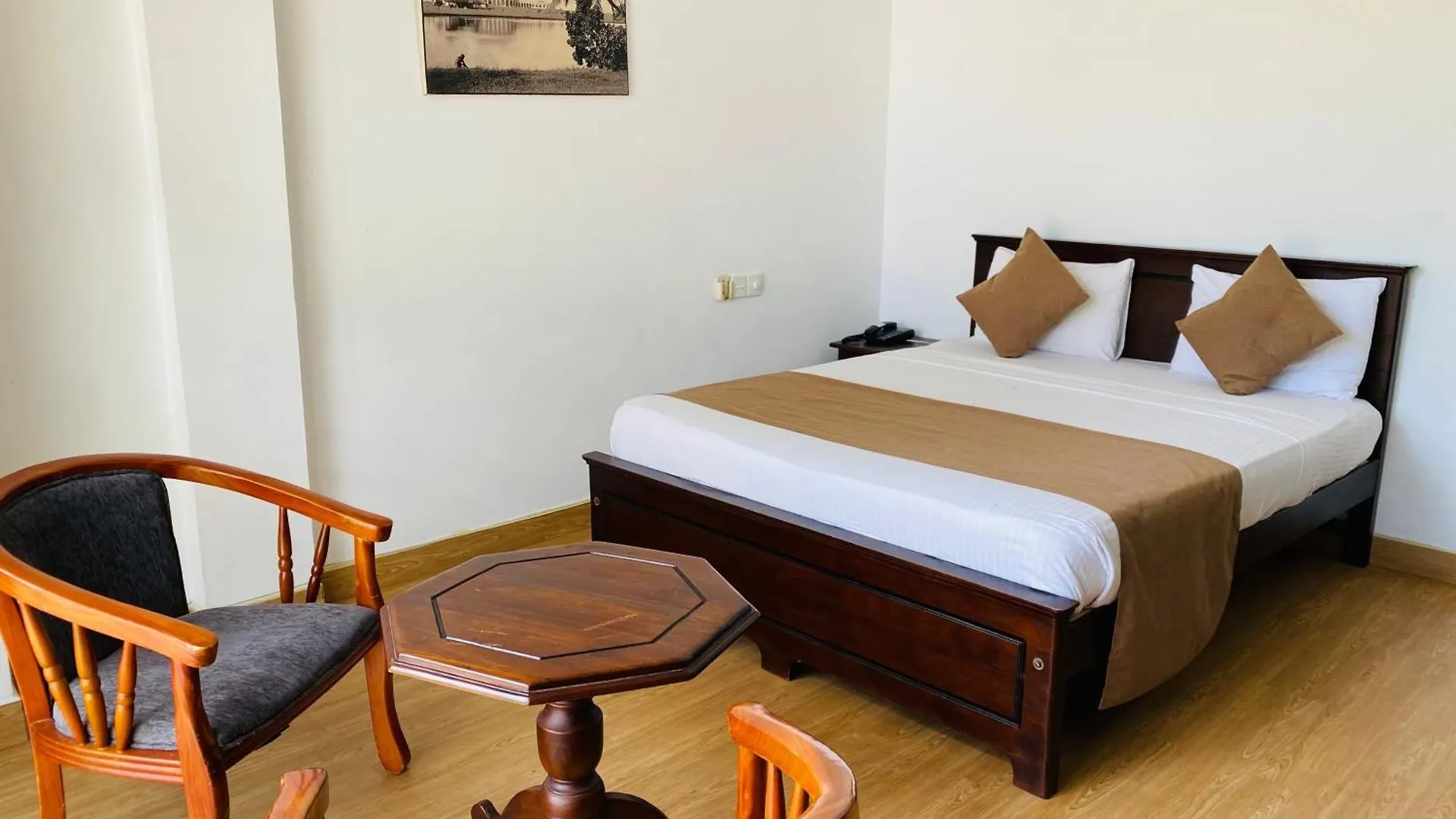 Hotel Gangaaddara Kandy