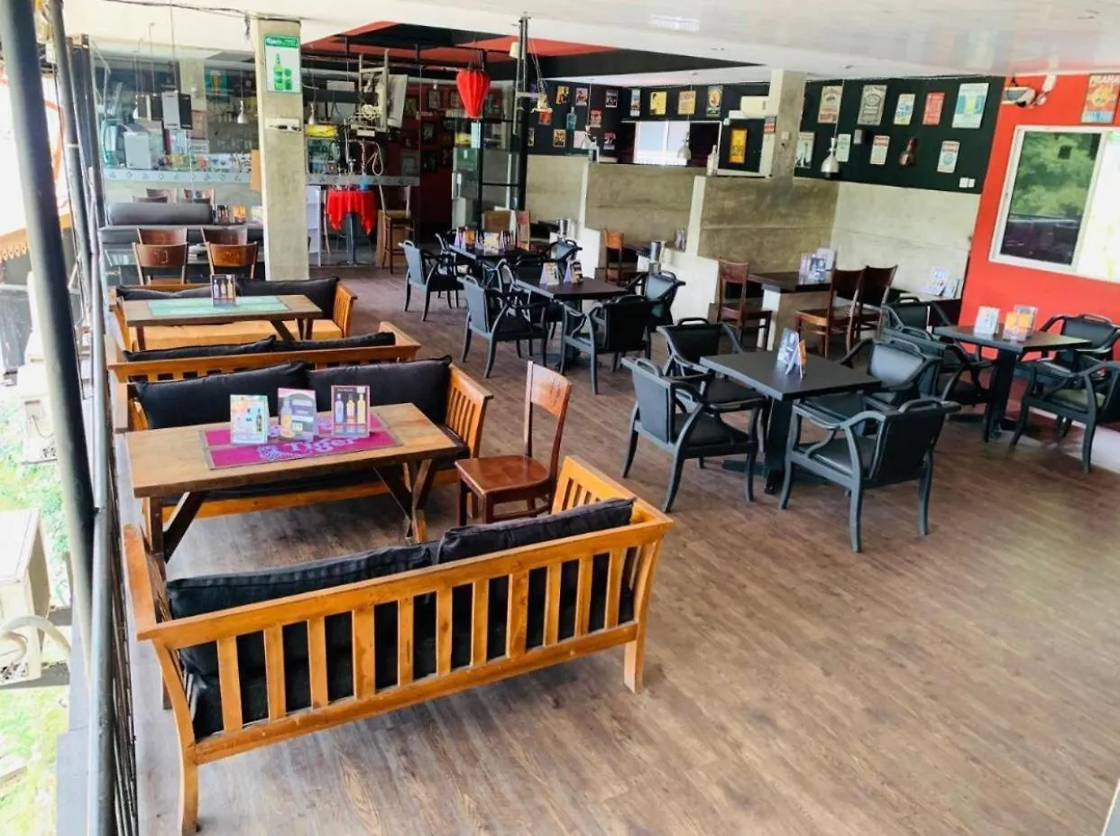 Hotel Gangaaddara Kandy