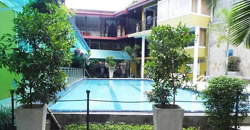Hotel Gangaaddara Kandy Sri Lanka