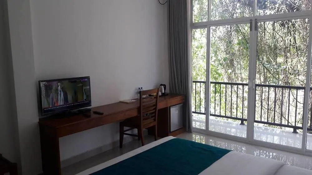 Hotel Gangaaddara Kandy