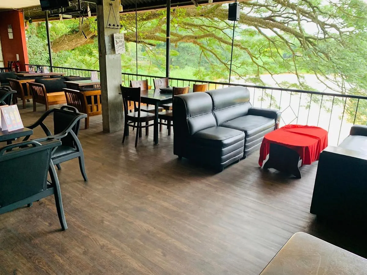 Hotel Gangaaddara Kandy Sri Lanka